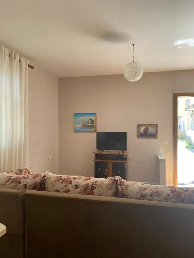 Gasthuis Blevim Place Vlorë Albanië