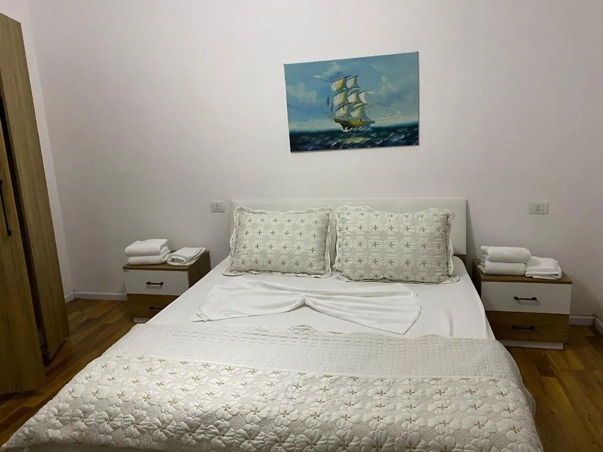 Gasthuis Blevim Place Vlorë