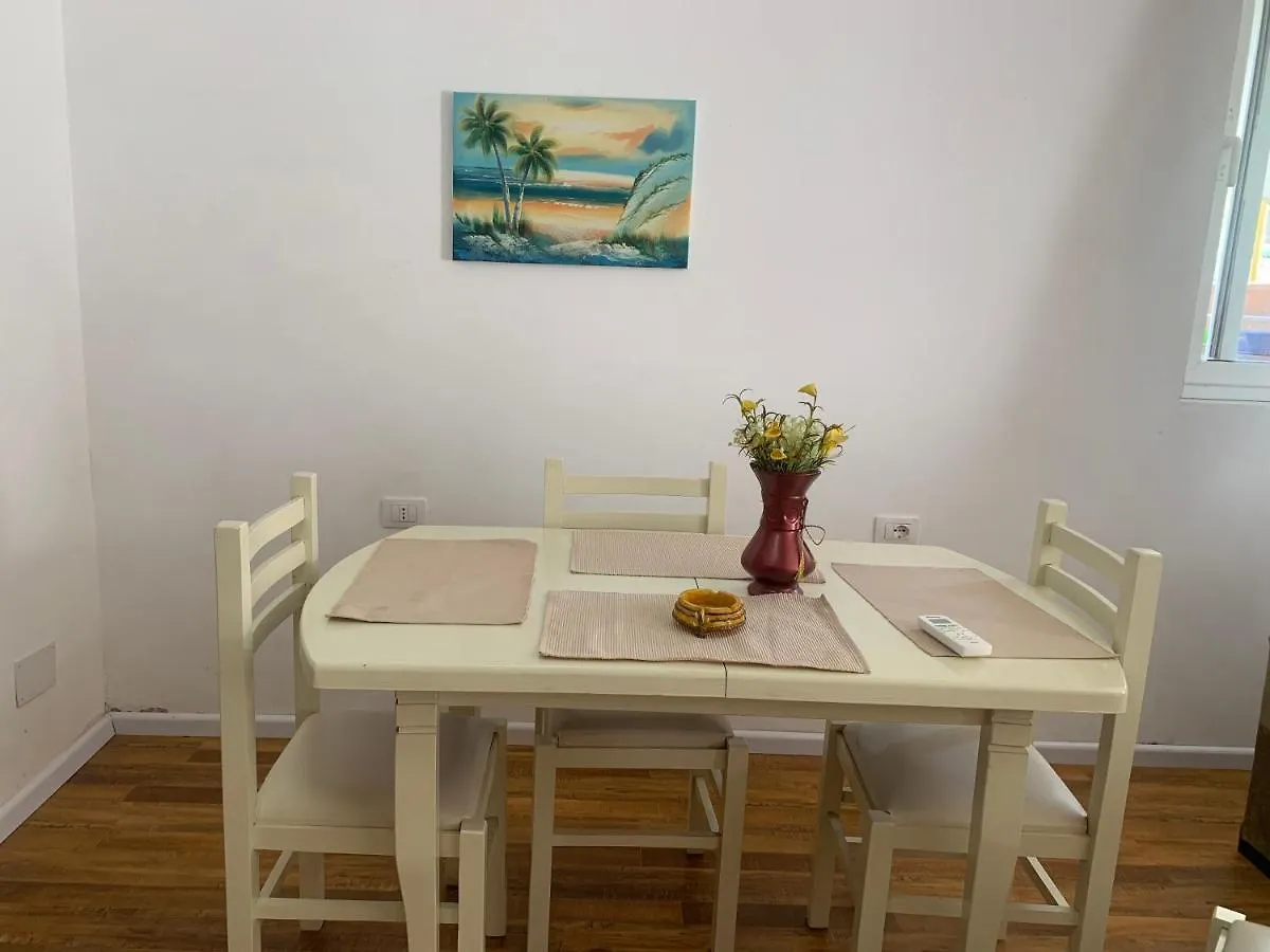 Gasthuis Blevim Place Vlorë Albanië
